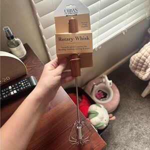 Rotary whisk